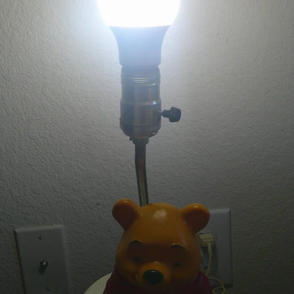Vintage 1977 Winnie the Pooh 3-way Lamp/Nightlight - works!
